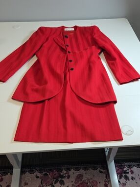 Vintage 80s Christian Dior 100% Pure Wool Red Skirt Suit Set Size 10